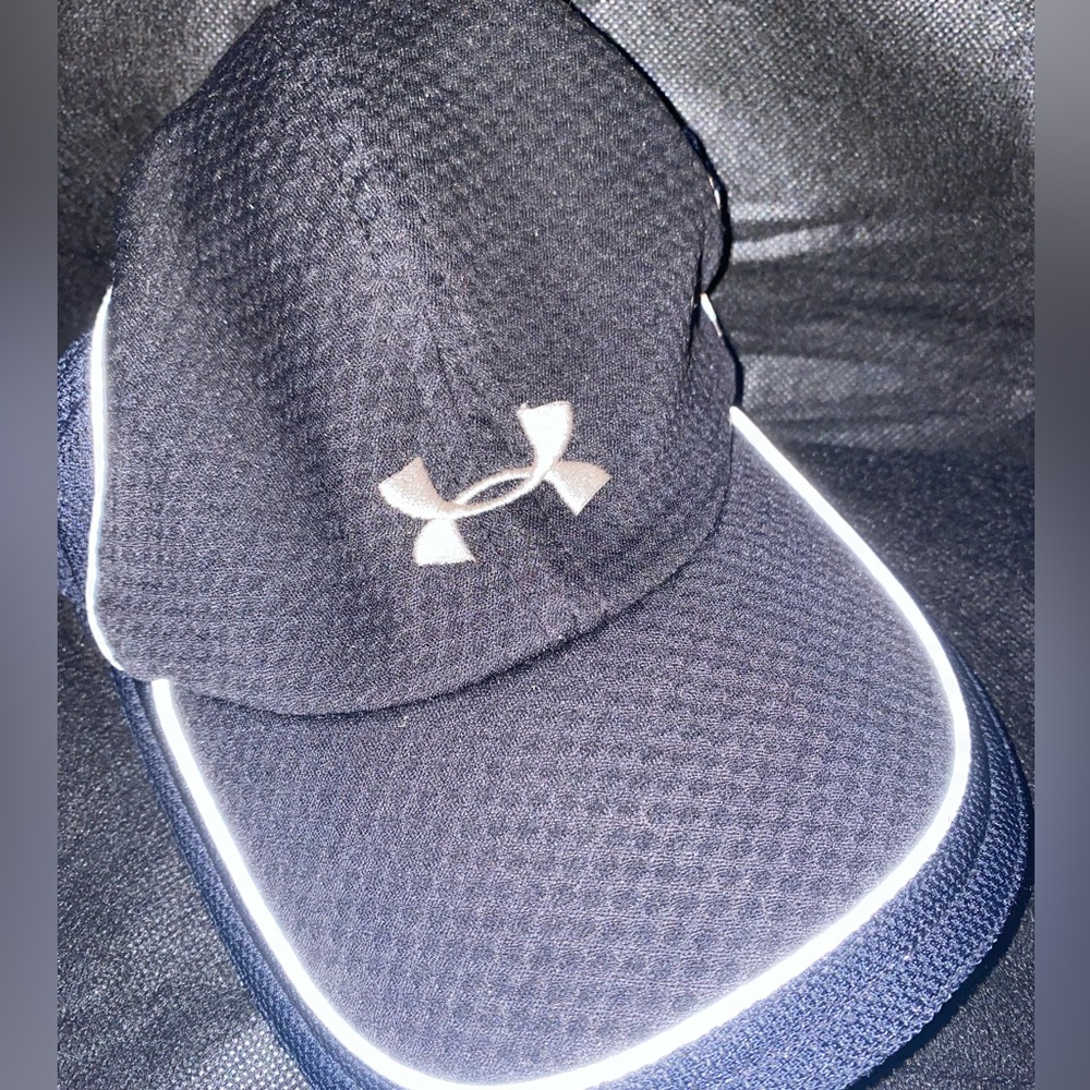 Under Armour 4-Way Stretch Lightweight 3 Panel Running Cap Black LG/XL